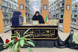 خانم برقعی کتابخانه1