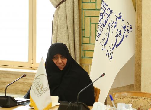 خانم برقعی مدیر جامعه