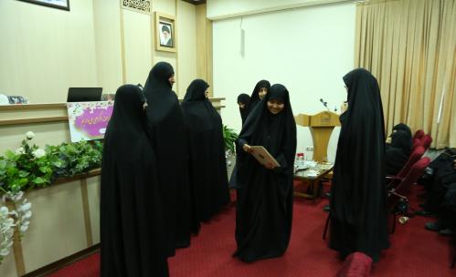 دوره تربیت پژوهشگر و مترجم (10)