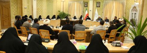 خانم برقعی سالن جلسات